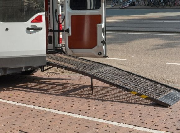 officina flavio zamboni AUTO PER DISABILI (1).jpg